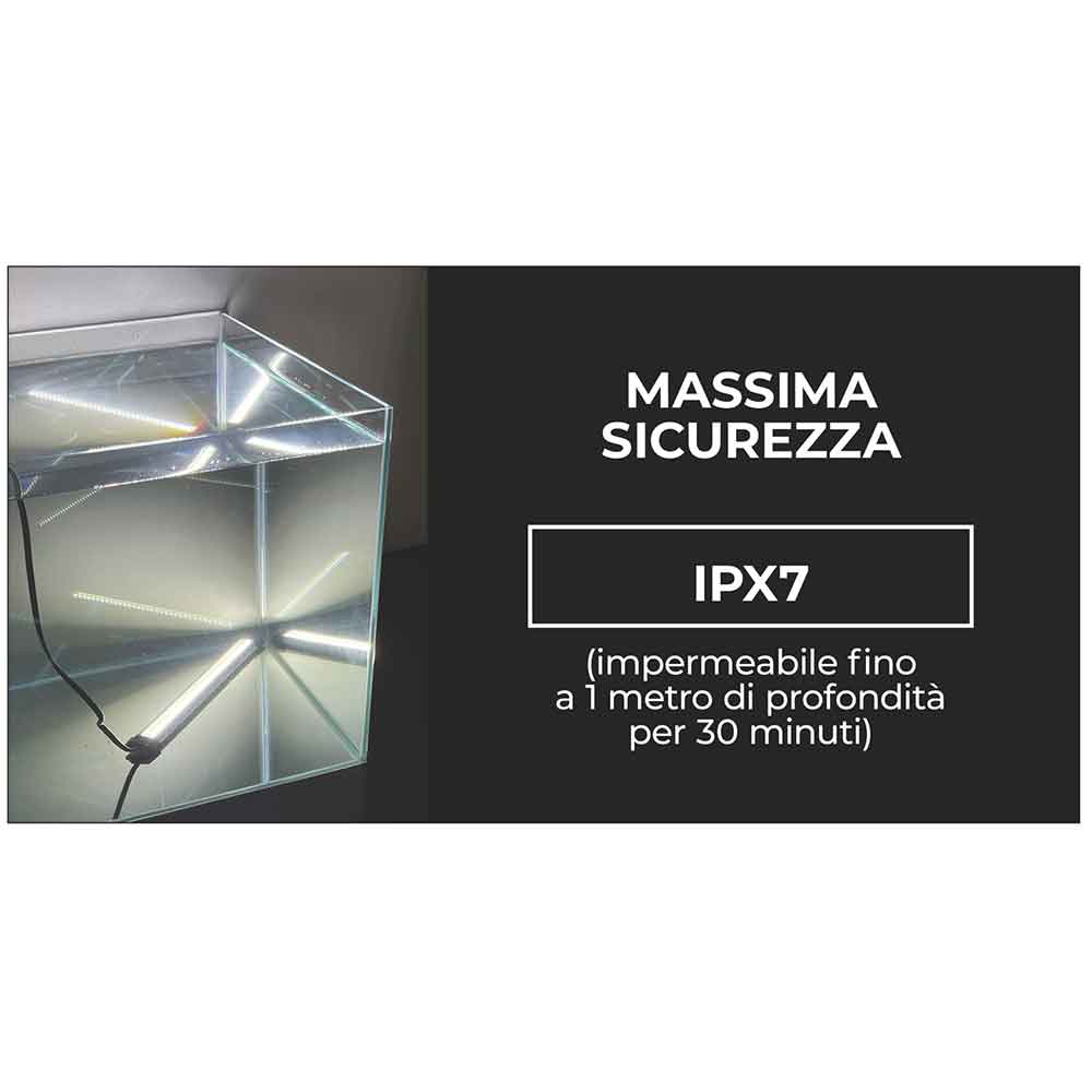 Newa Led Slim Daylight 228 Lampada estensibile per acquari da 246-310mm 6200K° 3.1W